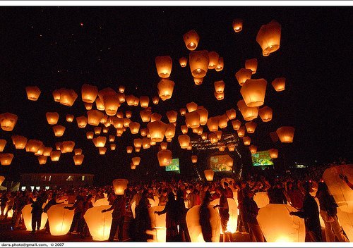 chinese lantern wishes in baja california - on the horizon line sailing blog