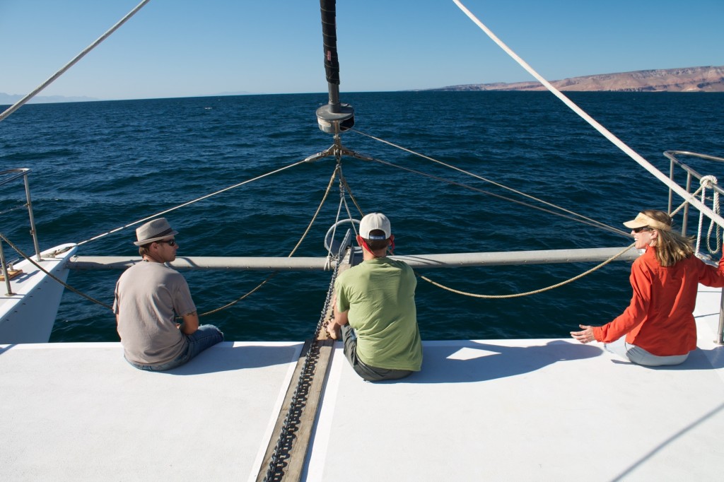 on the horizon line - sailing and traveling and fishing blog in mexico